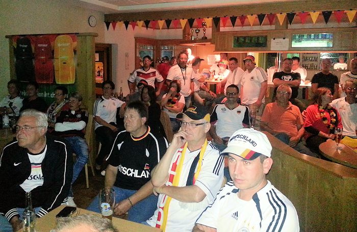 02 wm uebertragung grossleinwand2014