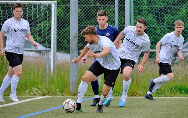 29 michelstadt c hoerr umringt