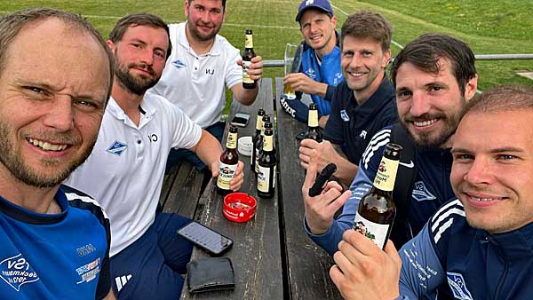 26 mlg grumbach feiern nach dem spiel